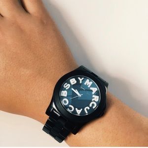 ** MARC BY MARC JACOBS RHINESTONE WATCH ⏱